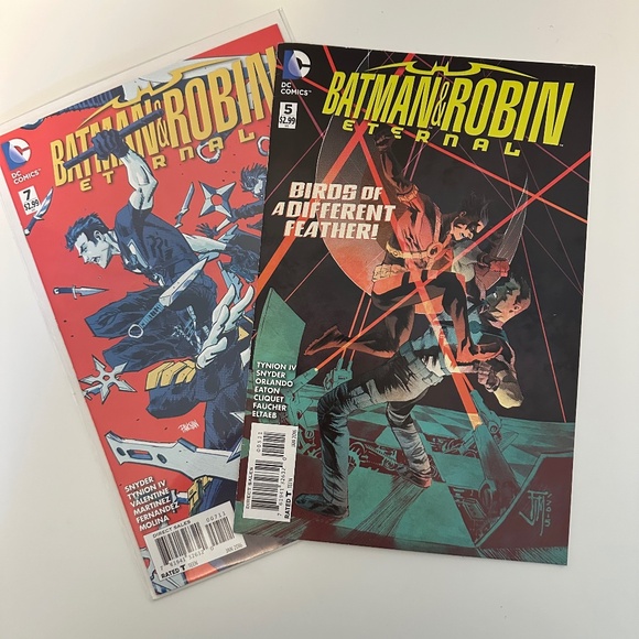 Batman & Robin Eternal comic book bundle - Picture 1 of 3